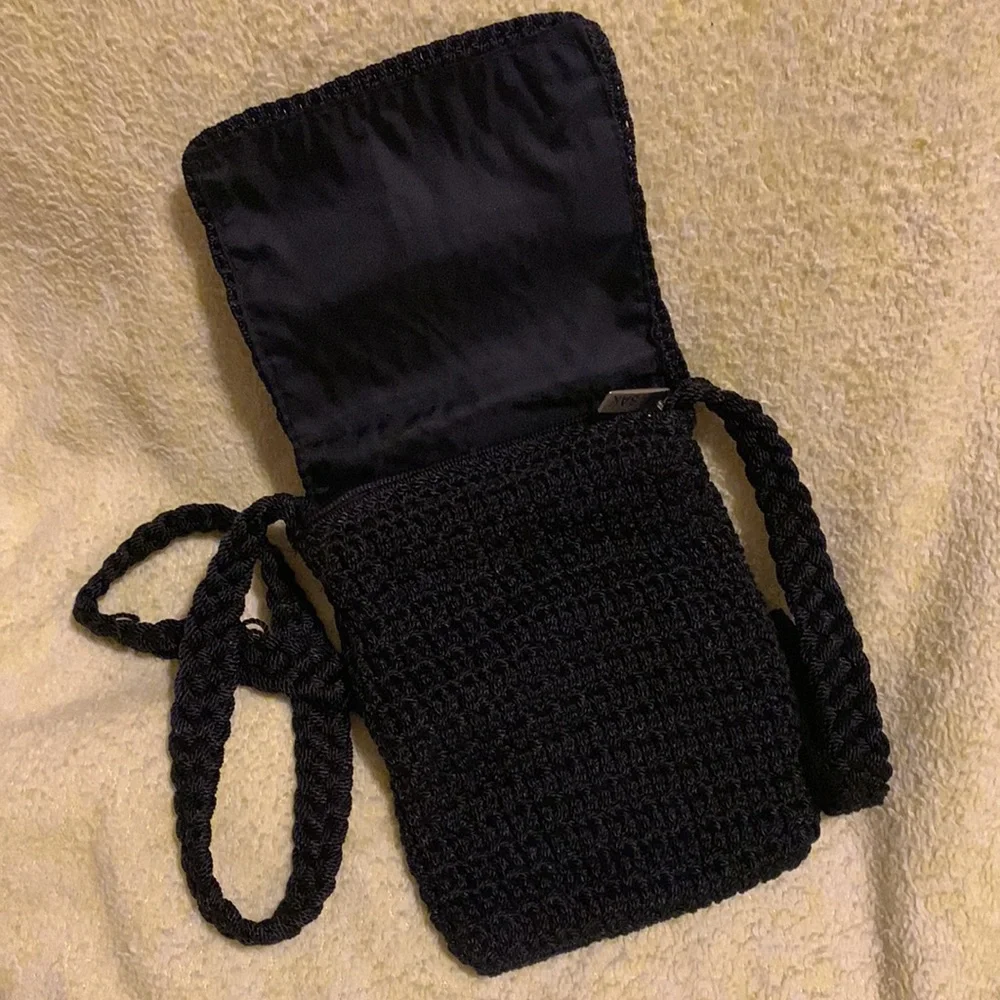 Black Crossbody The Sak Bag - Picture 2 of 4
